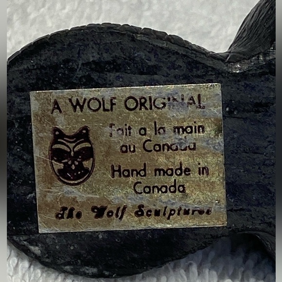 A Wolf Original Grey Handmade Beaver Soapstone Sculpture Made In Canada - Picture 8 of 10